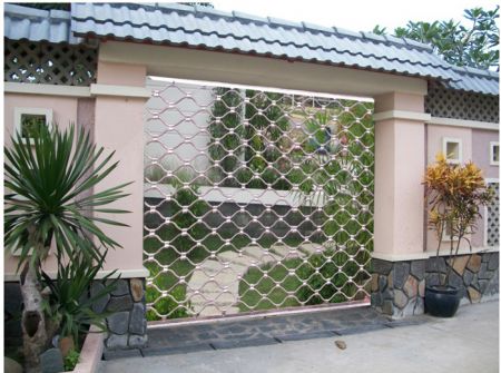 CỬA CUỐN MẮT VÕNG 2